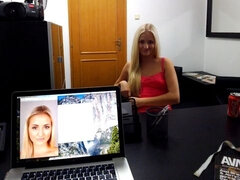 Blondine, Blasen, Sperma im mund, Spermaladung, Lecken, Pov, Dürr, Jungendliche (18+)