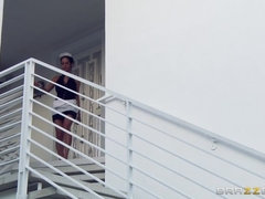 Grosse titten, Schwarz, Blasen, Hundestellung, Milf, Pov, Titten, Uniform