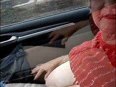 BBW Flashing her big puppies on the road