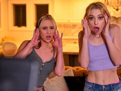 Blonde, Sucer une bite, 2 femmes 1 homme, Poilue, Branlette thaïlandaise, Adolescente, Plan cul à trois, Nénés