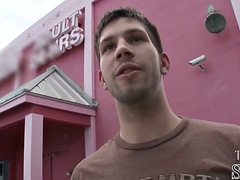 Str8 gloryhole amateur stud tricked in gay BJ after casting