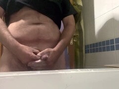 Amateur, Salle de bains, Homosexuelle, Masturbation, Nue  à poil, Rasée