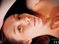 Ondergoed, Roodharige vrouw, Alleen
