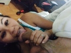 Mamadas profundas, arcadas, fledgling