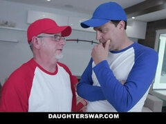 Grosser schwanz, Tochter, Gruppe, Hardcore, Hd, Zierlich, Sport, Titten