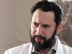 Braunhaarige, Gehörnter ehemann, Kehlenfick, Arzt, Hundestellung, Hd, Muschi, Titten