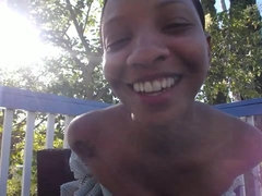 Amateur, Gros seins, Noir ébène, Branlette thaïlandaise, Masturbation, Seins naturels, De plein air, Jouets
