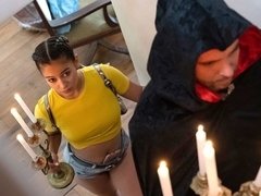 Anal, Brunette brune, En levrette, Fétiche, Masturbation, Rasée, Maigrichonne, Adolescente