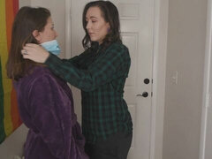 Grote kont, Grote mammen, Hondjeshouding, Zoenen, Ondergoed, Masturbatie, Moeder die ik wil neuken, Geschoren