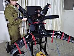 Enthousiasteling, Bondage discipline sadomasochisme, Gebondenheid, Bruinharig, Fetisj, Latex, Lesbisch, Spion