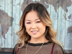 Азиатки, Брюнетки, Двойное проникновение, Большие дырки, Милф, Соло, Тату, Игрушки