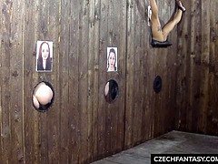 Бондаж, Чешки, Гостиница, Огромные размеры, Вечеринка, Реалити, Втроем, Сиськи