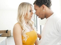 Gros cul, Grosse bite, Gros seins, Blonde, En levrette, Poilue, Interracial, Mère que j'aimerais baiser