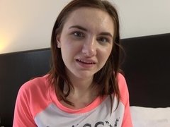 Sucer une bite, Brunette brune, Éjaculation interne, Seins naturels, Pov, Soeurs, Adolescente, Nénés