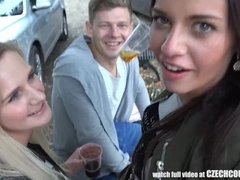 Pijpbeurt, Auto, Tsjechisch, Fetisj, Buiten, Pissen, Openbaar, Geschoren