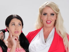 Большая жопа, Большие сиськи, Блондинки, Минет, Брюнетки, Межрасовый секс, Молоденькие, Сиськи