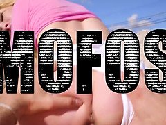 Culo, Rubia, Mamada, Estilo perrito, Monstruo, Flaco, Adolescente, Tetas