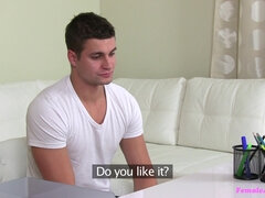 Enthousiasteling, Pijpbeurt, Handbeurt, Likken, Moeder die ik wil neuken, Kantoor, Kut duiken