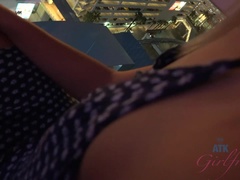 Amateur, Salle de bains, Robe, Doigter, Petite amie, Talons, Pov, Fumer