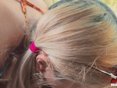 デカチン, 黒人, ブロンド, フェラチオ, 車, チン, 異人種間, フェラする