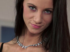 Brunette brune, Mignonne, Hd, Lingerie, Masturbation, Petite femme, Solo, Jouets