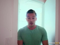 Grote mammen, Blond, Bedriegen, Sperma in gezicht, Reusachtig, Likken, Kort haar, Tatoeage