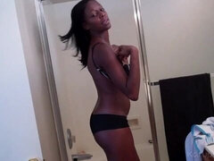 素人, デカ尻, デカパイ, 黒人, ヌード, ガリガリ, 一人, ストリッピング
