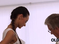 チェコ, 爸, 指いじり, 祖父, Hd, オナニー, 熟年, ティーン