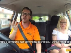 Amateur, Anal, Sucer une bite, Voiture, Éjaculation interne, Bâillonner, De plein air, Chatte