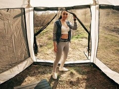 Pijpbeurt, Bedriegen, Sperma in mond, Sperma shot, Buiten, Openbaar, Zuigen, Tiener