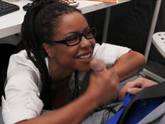 Amerikaans, Kont, Grote mammen, Zwart, Lul, Brillen, Kut duiken, String