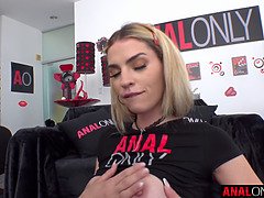 Arsch, Blondine, Kehlenfick, Hundestellung, Klaffend, Hd, Natürlich, Natürlichen titten