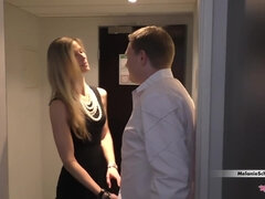 User Recognizes Me In The Hotel - Spontaneous User Fuck Without A Condom! - Melanie Schweiger