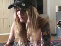 More bonus sex with Paris!