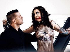 Kont, Pijpbeurt, Handbeurt, Ondergoed, Moeder die ik wil neuken, Geschoren, Kousen, Tatoeage