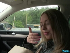 Amateur, Mignonne, Branlette thaïlandaise, Masturbation, De plein air, Chatte, Russe, Rasée