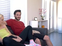 Arsch, Kitzler, Besamung, Aufs gesicht abspritzen, Küche, Natürlichen titten, Rasiert, Flotter dreier