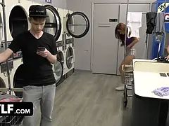 Flip cycle lesbo tongue feat. Vanna Bardot & Serene Siren - wild Girl On Girl laundromat action