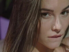 Enthousiasteling, Flexibiel, Masturbatie, Kut duiken, Geschoren, Mager, Alleen, Strippen