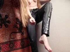 Amateur, Belleza, Loco, Alemán, Hd, Cuero, Tetas naturales, Orinar