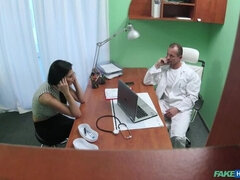 Pijpbeurt, Arts, Likken, Verpleegster, Kantoor, Kut duiken, Uniformpje, Bekijker