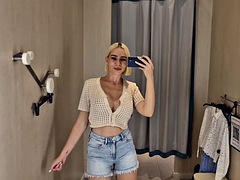 Leie, Bekleidet, Spassig, Lingerie, Im freien, Pov, Öffentlich, Unter dem rock