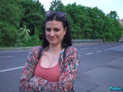 Leie, Arsch, Grosse titten, Schwanz, Aufs gesicht abspritzen, Pov, Öffentlich, Hure