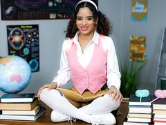 18 años, Culo grande, Verga grande, Tetas grandes, Mamada, Morena, Flaco, Adolescente