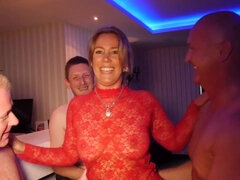 Leie, Blasen, Geile alte tussi, Süss, Gruppensex, Hardcore, Selbstgemacht, Schlampe