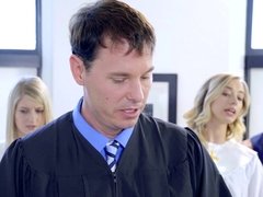 Жопа, Клитор, Кончили внутрь, Семяизвержение, Натуральные сиськи, Бритые, Стриптиз, Молоденькие