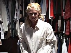 Leie, Blondine, Bekleidet, Fingern, Lecken, Masturbation, Schlampe, Jungendliche (18+)
