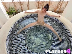 18 jaar, Aziatisch, Kont, Pijpbeurt, Buiten, Klein, Softcore pornografie, Alleen