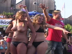 Universiteit, Concours, Eerste keer, Flashing, Hd, Naakt, Feest, Openbaar