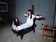 Bondage, Brunette brune, Femme dominatrice, Hard, Hd, Lesbienne, Fessée, Jouets
